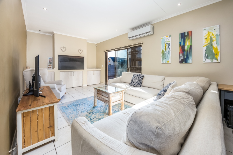 3 Bedroom Property for Sale in Viking Village Western Cape